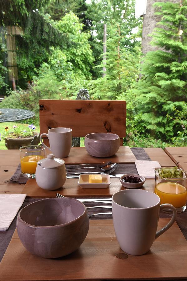 Raices Bed And Breakfast Coyhaique Eksteriør bilde